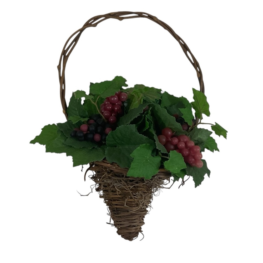 Grapevine Wall Display Cornacopia New Handcrafted